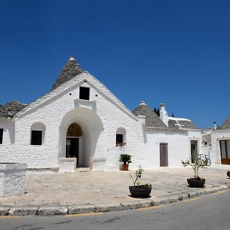 Trullo Vino & Amore Алберобело Екстериор снимка